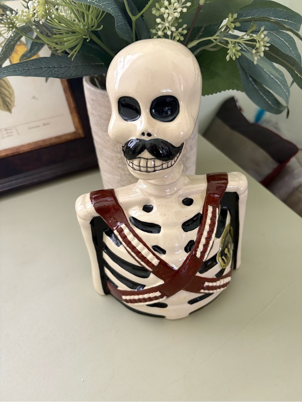 Los Azulejos "Skelly" Añejo Tequila decanter Bottle
